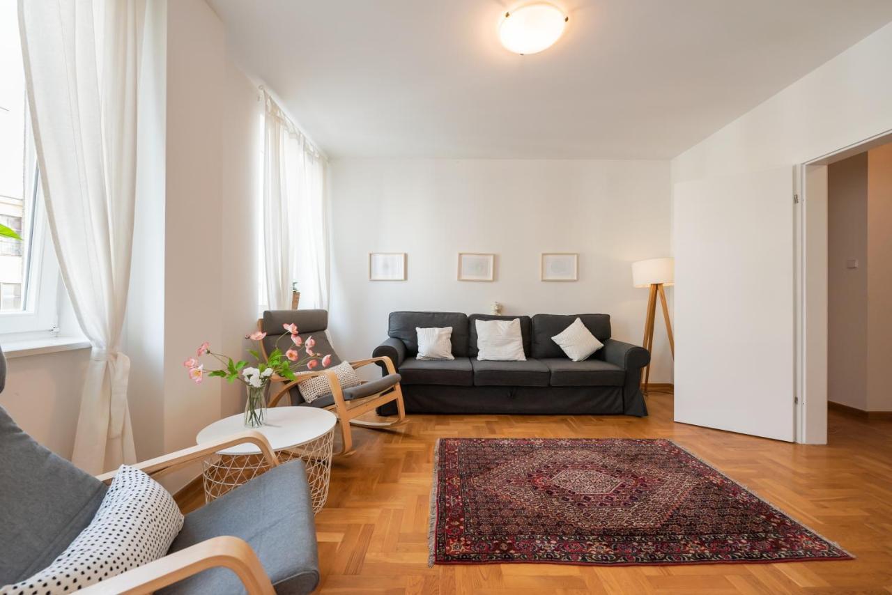 Apartament New Town Spacious *