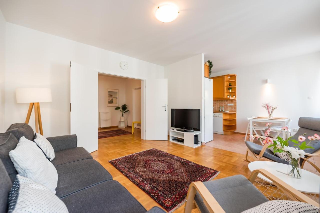 Apartament New Town Spacious *